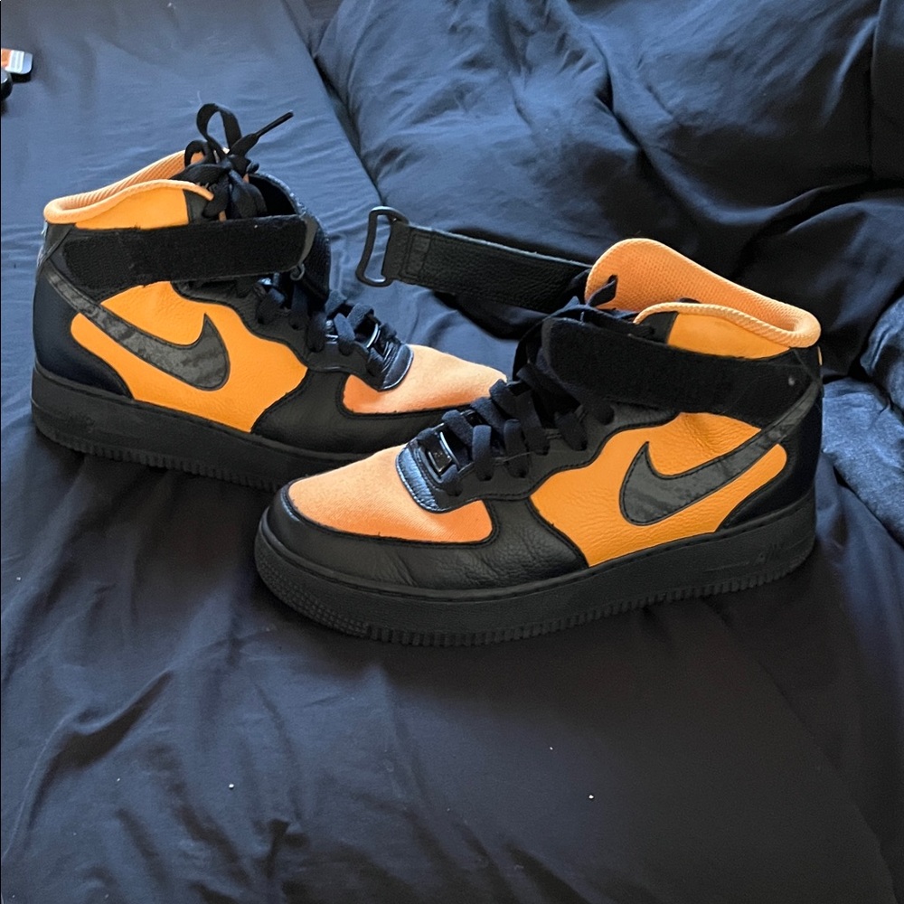 Nike High-Top Sneakers - Orange and Black